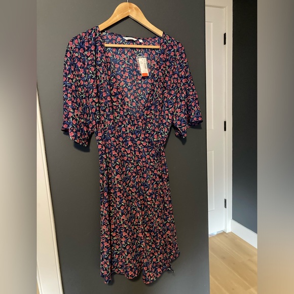 Floral wrap dress - Picture 1 of 3
